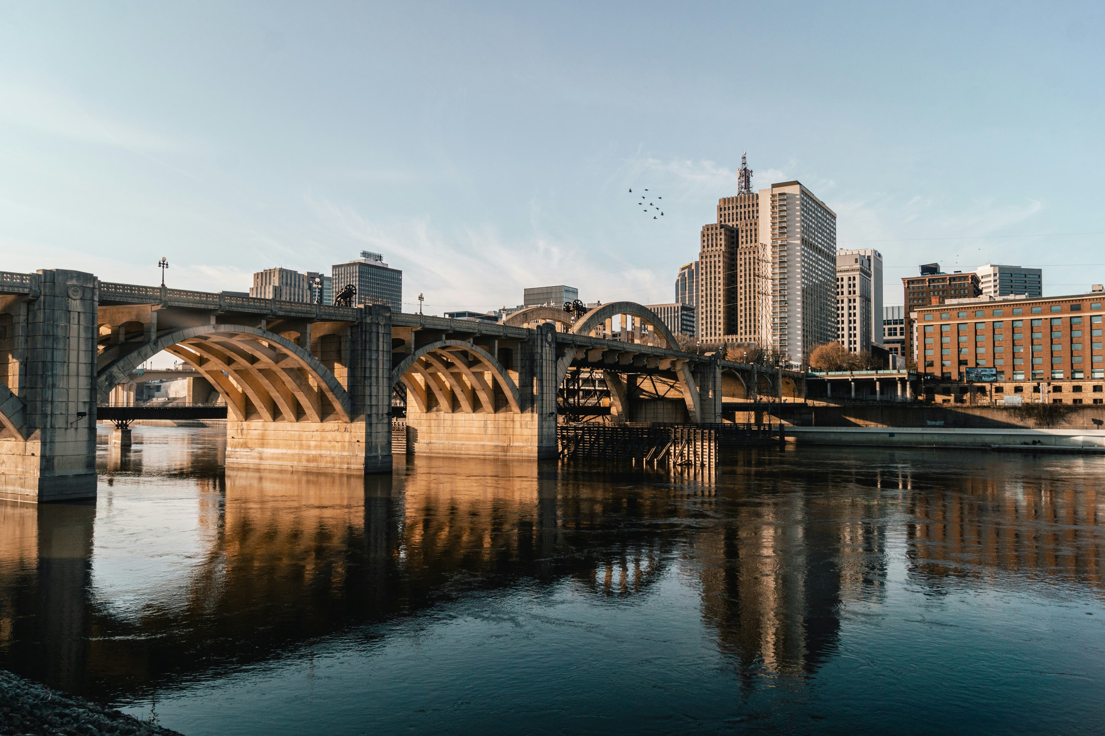 Minneapolis & St. Paul Car & Van Rental: Explore Both Cities