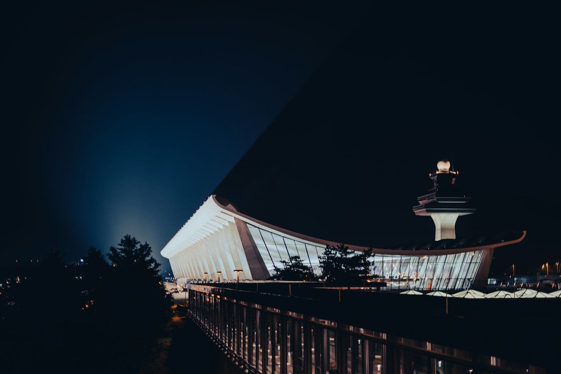 Washington Dulles Airport Car Rental (IAD): Cars, SUVs & Vans
