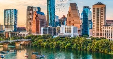 Why a 12 Passenger Van is Great for Visiting Austin